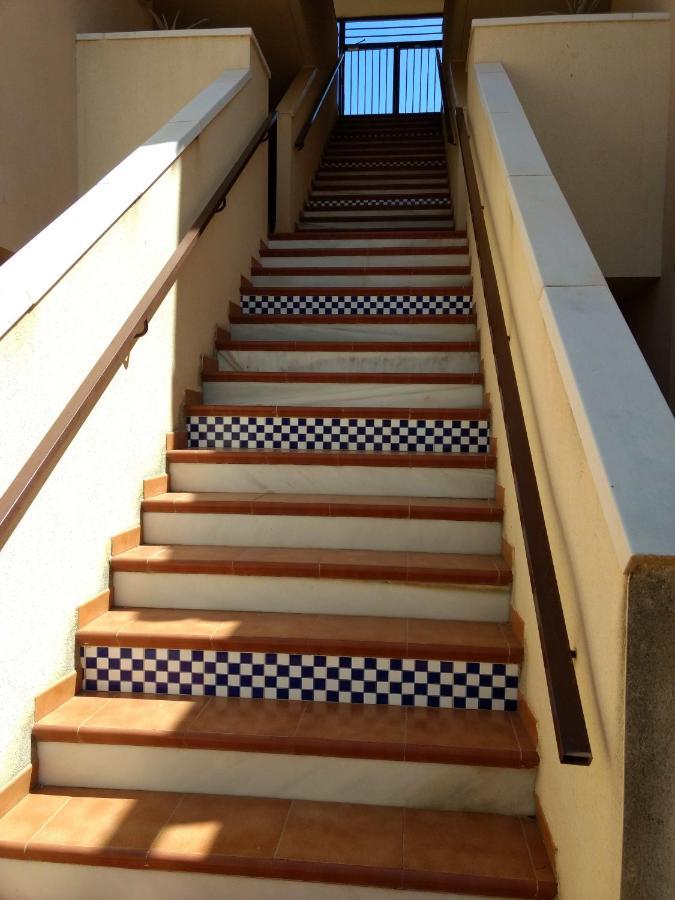 Apartamento Tranquilo Cerca De Buena Piscina Y Con Buen Aire Acondicionado Aguilas Ngoại thất bức ảnh