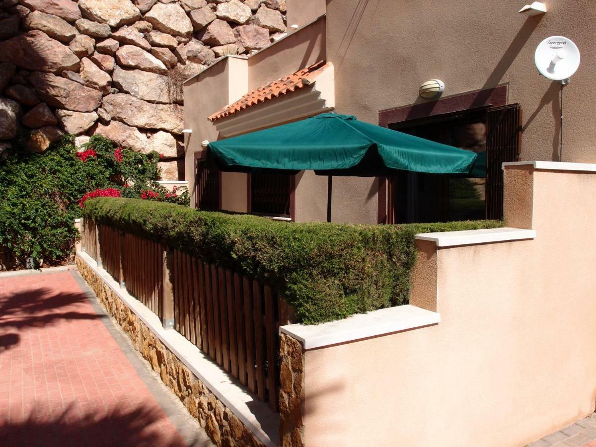 Apartamento Tranquilo Cerca De Buena Piscina Y Con Buen Aire Acondicionado Aguilas Ngoại thất bức ảnh