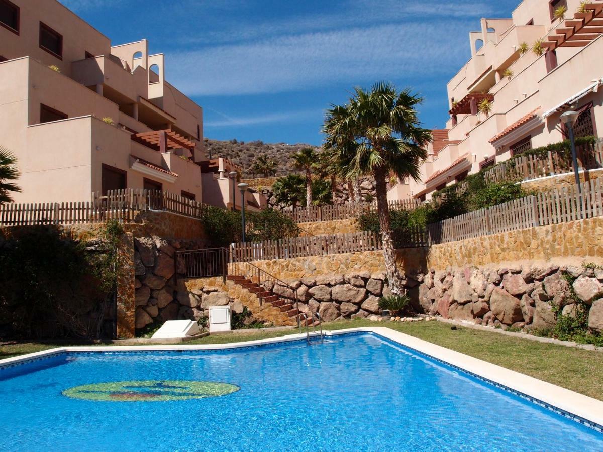 Apartamento Tranquilo Cerca De Buena Piscina Y Con Buen Aire Acondicionado Aguilas Ngoại thất bức ảnh