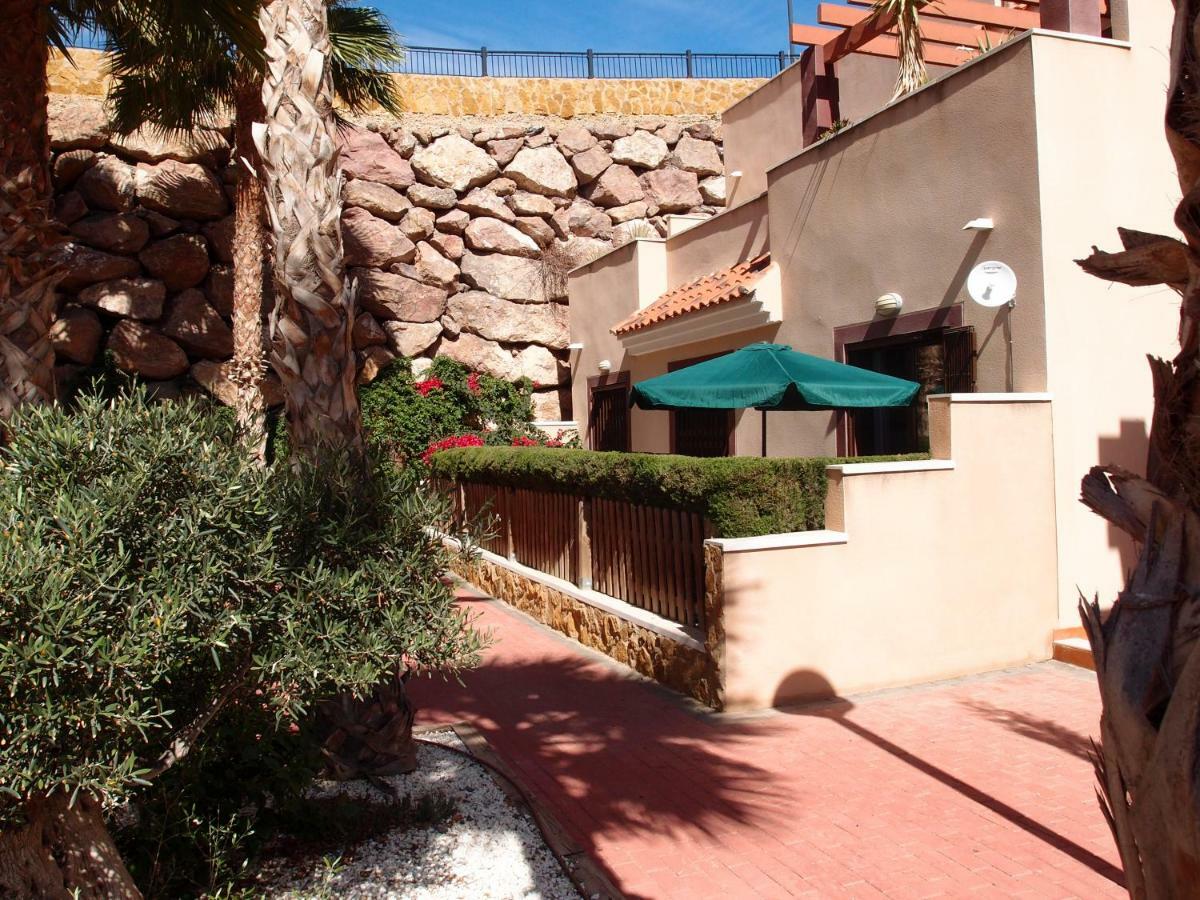 Apartamento Tranquilo Cerca De Buena Piscina Y Con Buen Aire Acondicionado Aguilas Ngoại thất bức ảnh